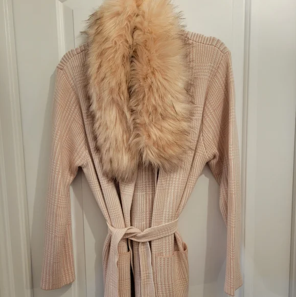 Jacket - Picture 1 of 4